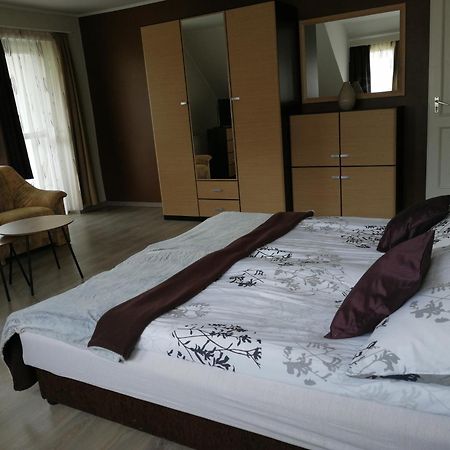 Betti Vendeghaz Apartment ออลโชปาโฮค ภายนอก รูปภาพ