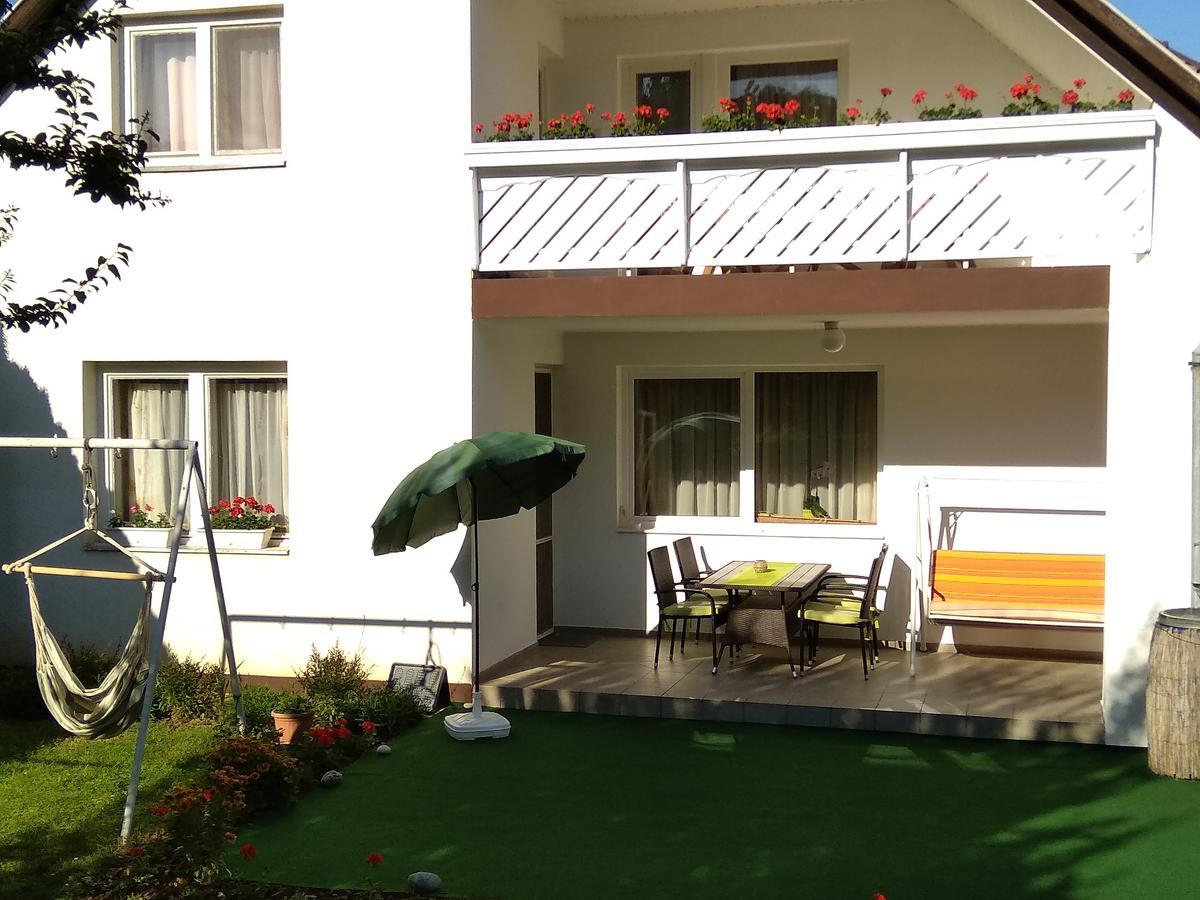 Betti Vendeghaz Apartment ออลโชปาโฮค ภายนอก รูปภาพ